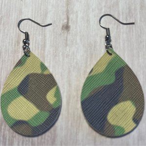 Cammo earrings